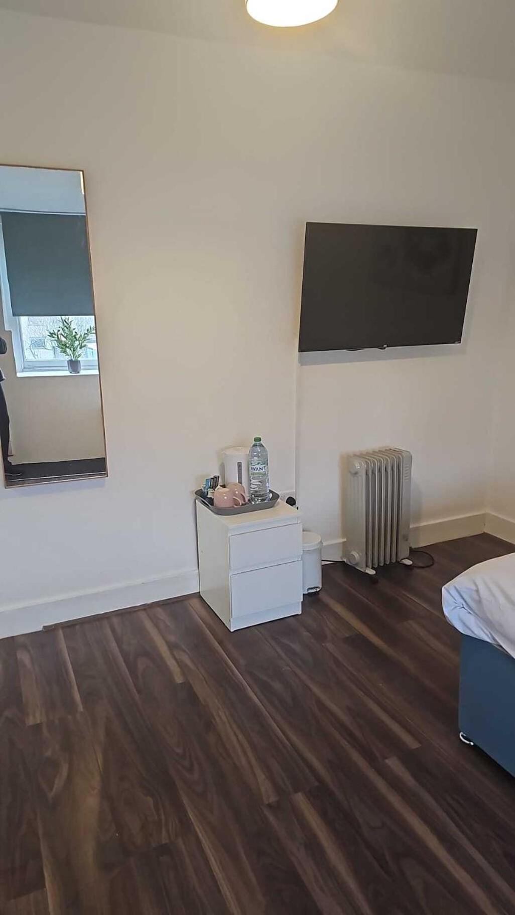 The Chapter- Knightsbridge Suites London Room photo